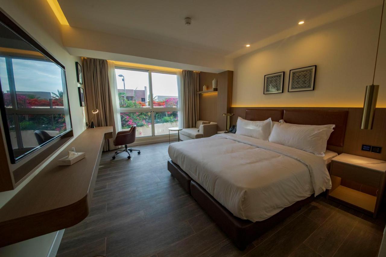 Luxotel Aqaba Beach Resort & Spa Only 15 Years Plus Bagian luar foto