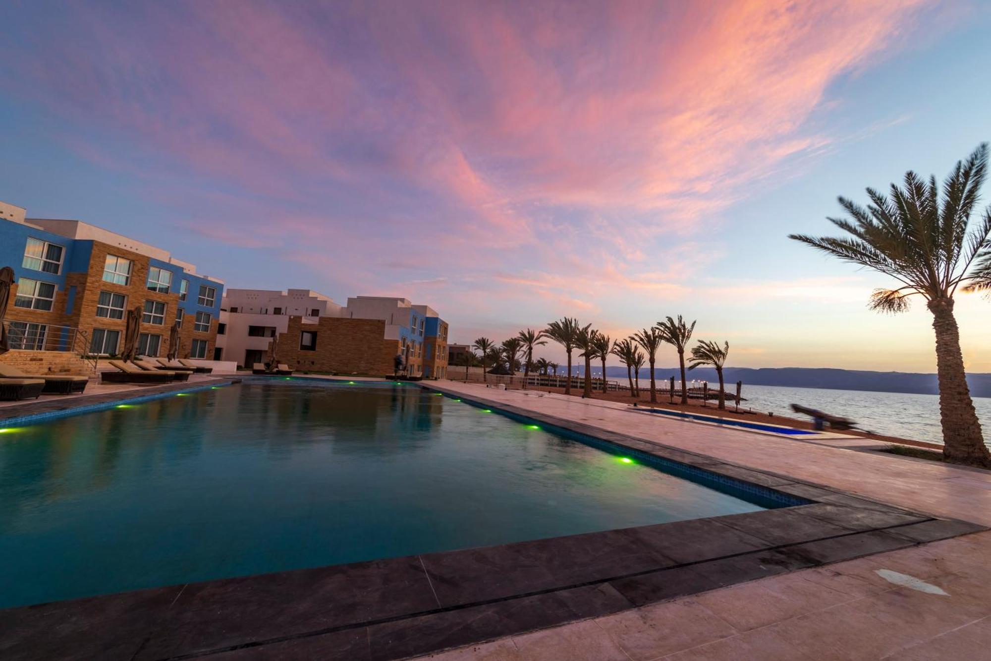 Luxotel Aqaba Beach Resort & Spa Only 15 Years Plus Bagian luar foto