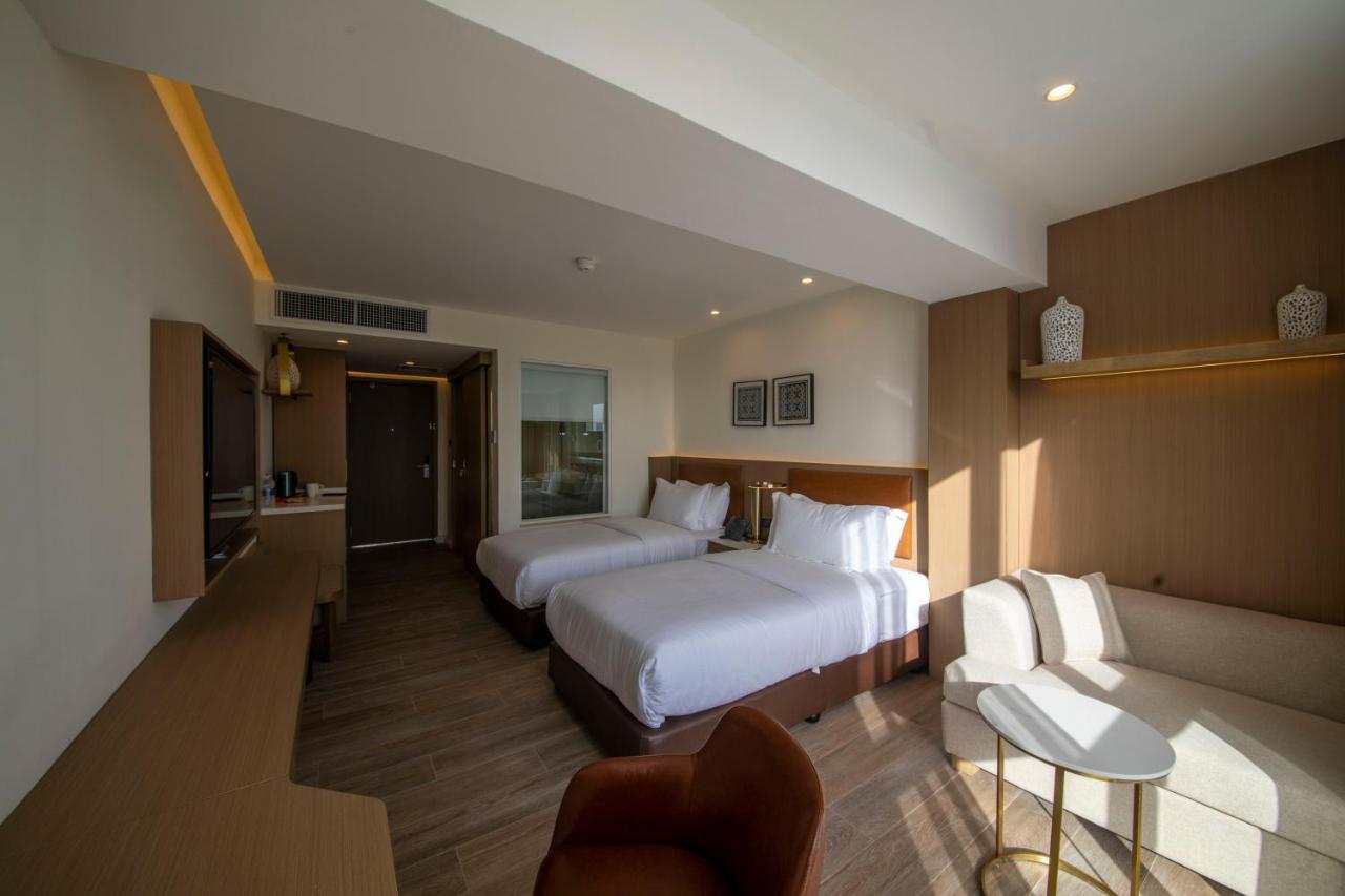Luxotel Aqaba Beach Resort & Spa Only 15 Years Plus Bagian luar foto