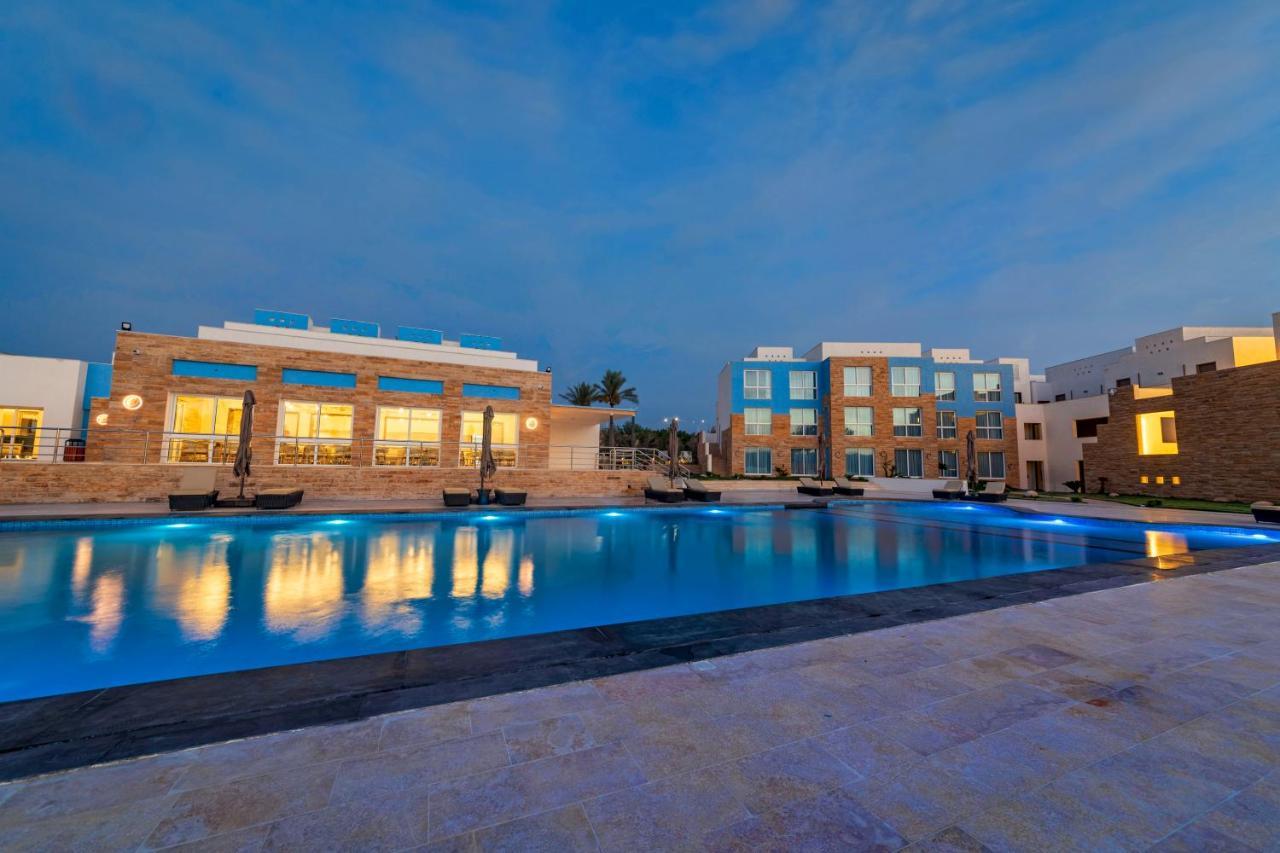 Luxotel Aqaba Beach Resort & Spa Only 15 Years Plus Bagian luar foto