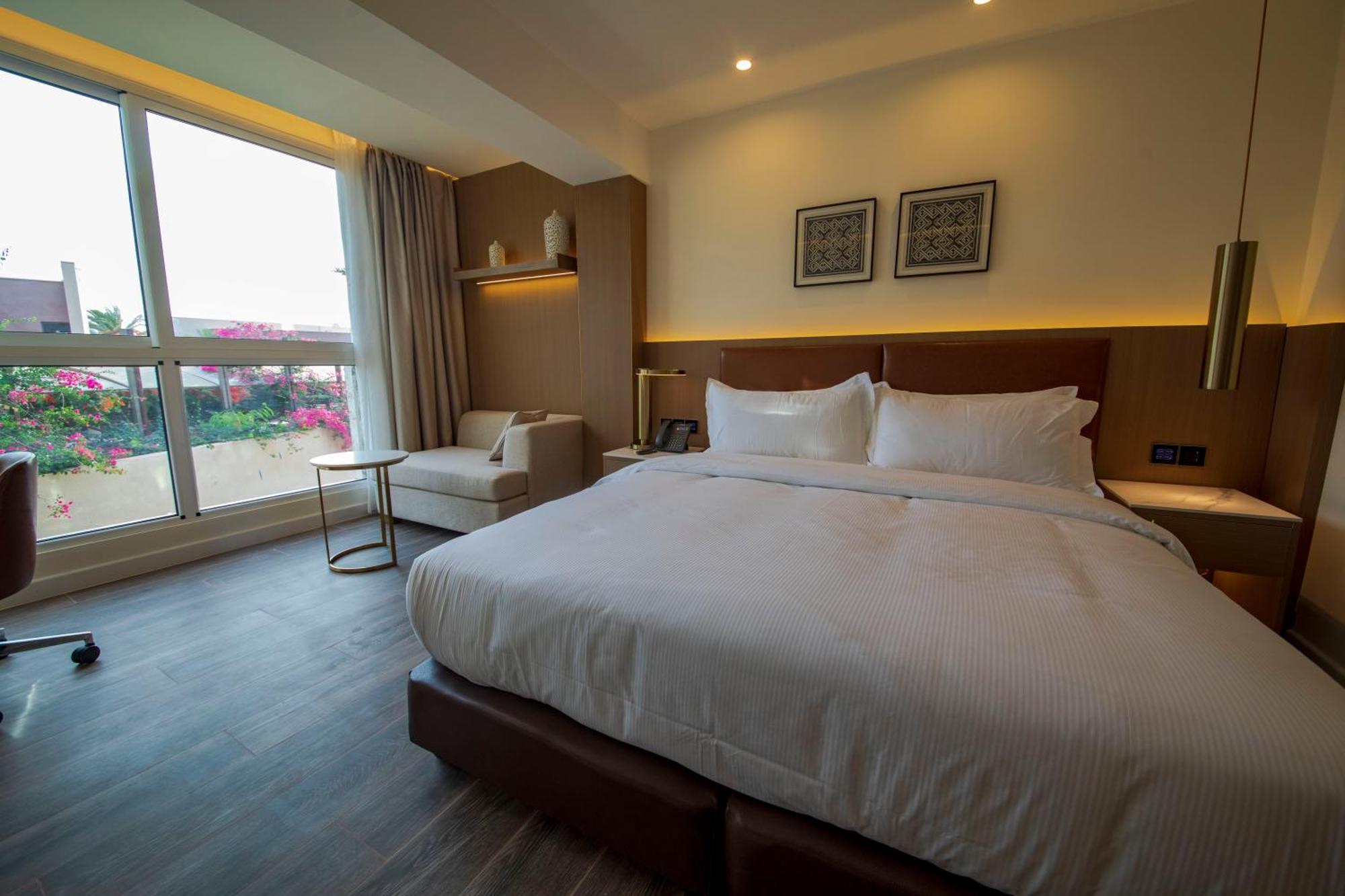 Luxotel Aqaba Beach Resort & Spa Only 15 Years Plus Bagian luar foto